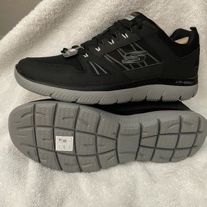 Skechers lite weight new, SZ 12, last one! Very comfy!